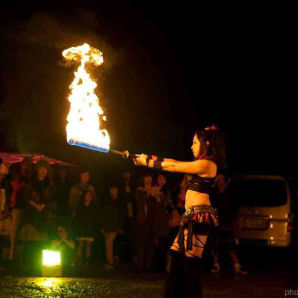 豊橋のベリーダンスイベントでファイアーショー