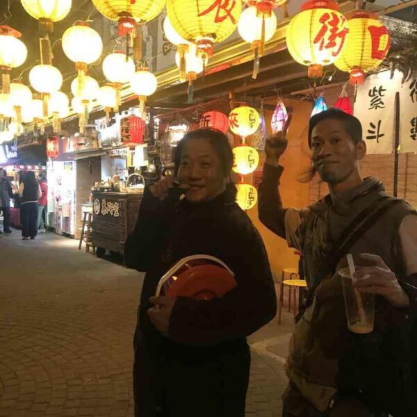ホテルへの帰り道、歩いてたら観光地に迷い込んだ。ラッキー 夜の神農街