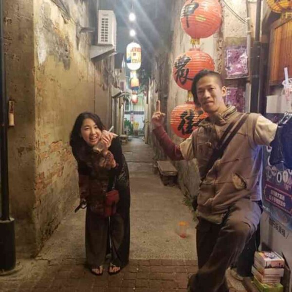 新宿のゴールデン街みたいな神農街 夜の神農街