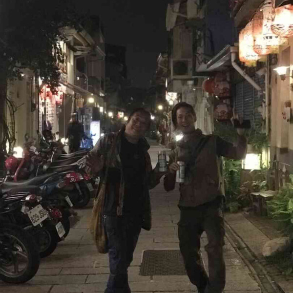 イベント終了後にきてるので、神農街とはいえお店はほぼ閉まってます。飲み屋しかあいてない 夜の神農街