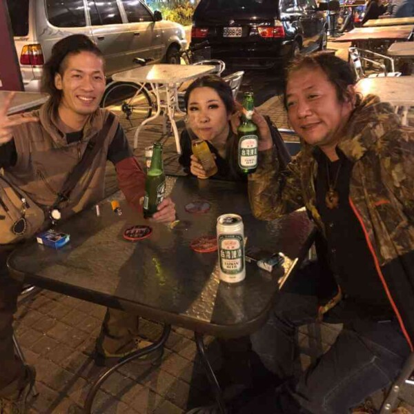 飛行機が飛ばないとかいろいろありましたが、無事終わってよかった。 夜の神農街のシーシャバー