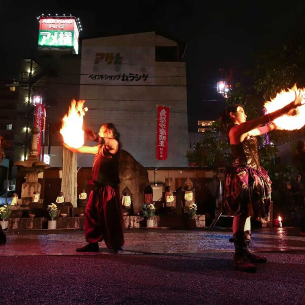 ポイ技ハイパーループ、全員成功 大須大道町人祭でファイアー大道芸