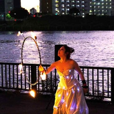 隅田川で大道芸